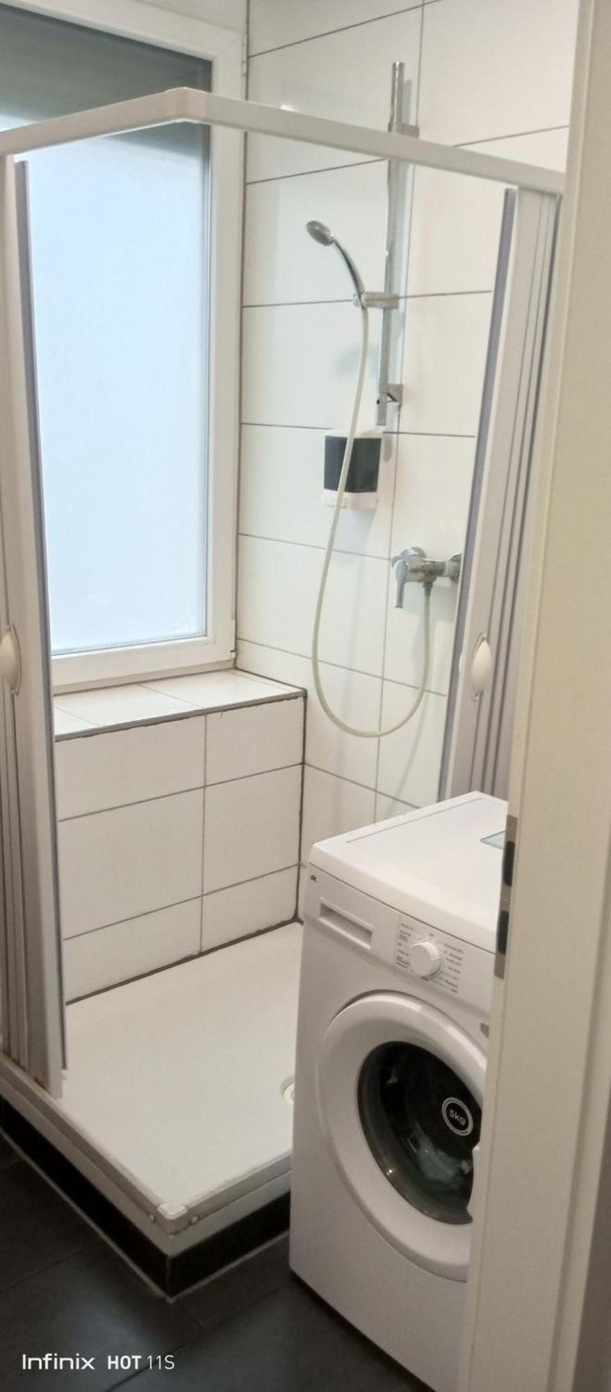 Gemuetliches Lisa Zimmer Mit Gemeinschaftskueche Heilbronn Zentrum Kültér fotó